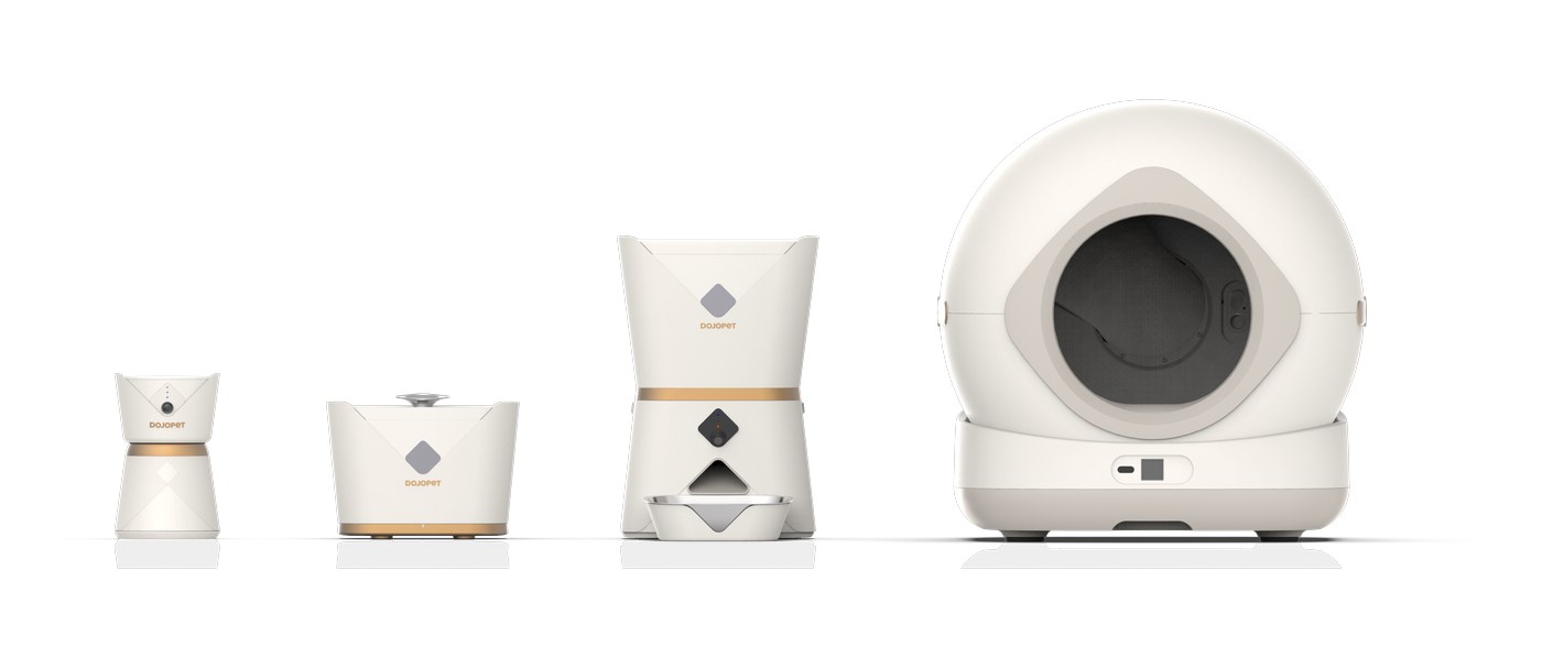 Les quatre appareils Dojopet : caméra, distributeur, fontaine et litière SmartClean